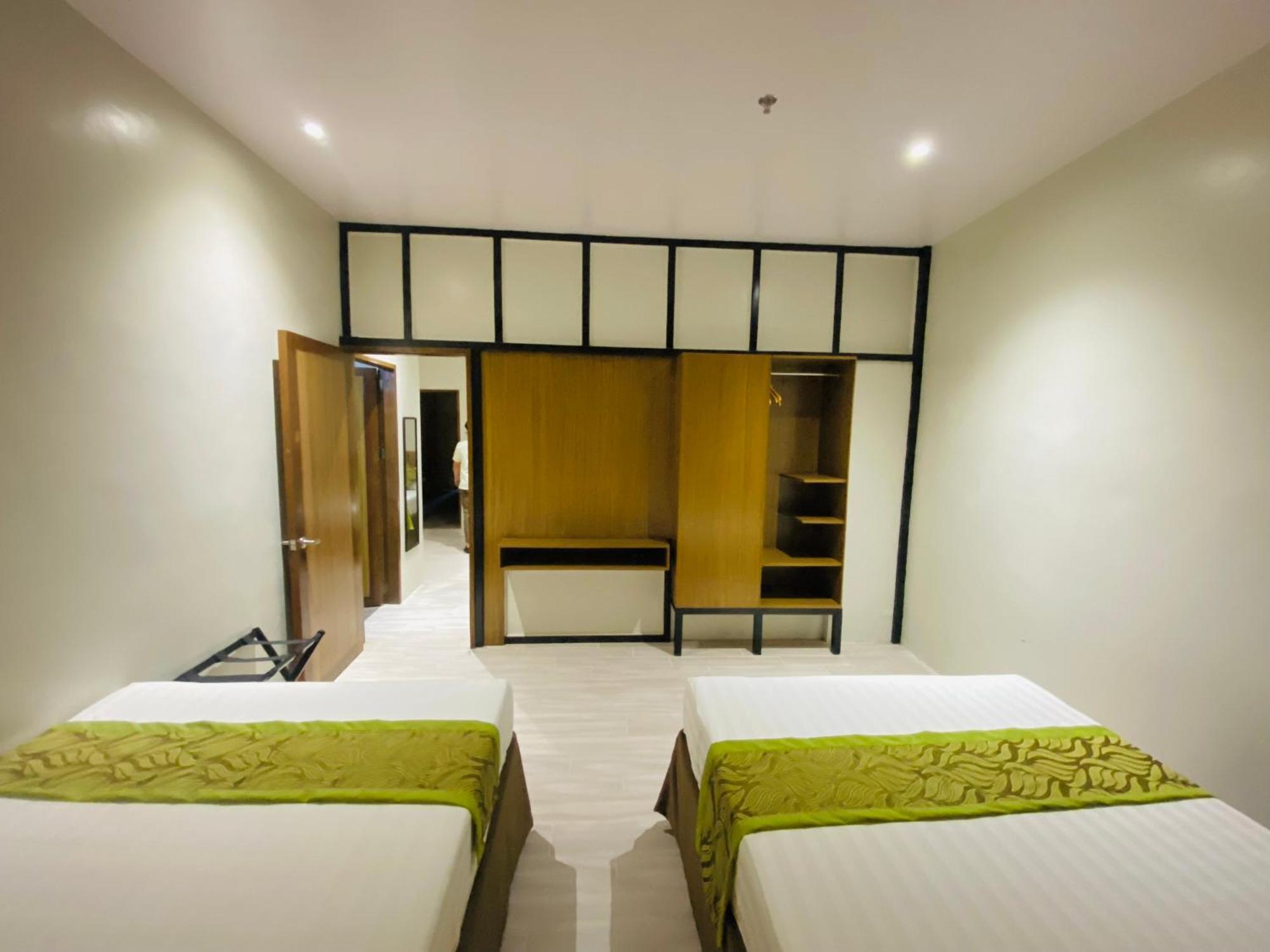 Maxi Hotel And Event Center Tagbilaran-stad Buitenkant foto