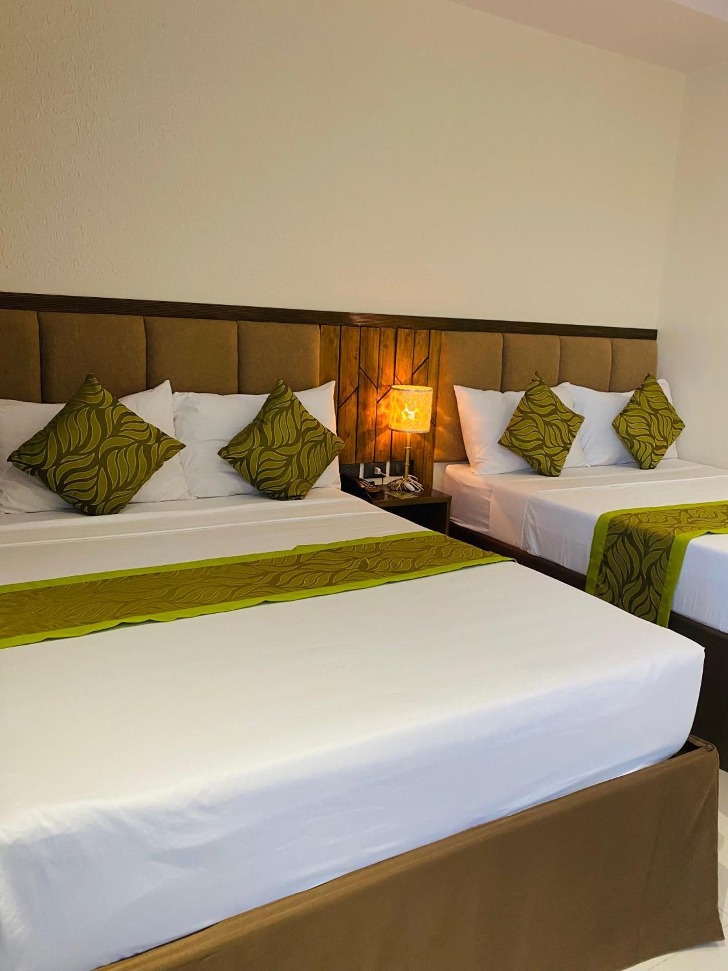 Maxi Hotel And Event Center Tagbilaran-stad Buitenkant foto